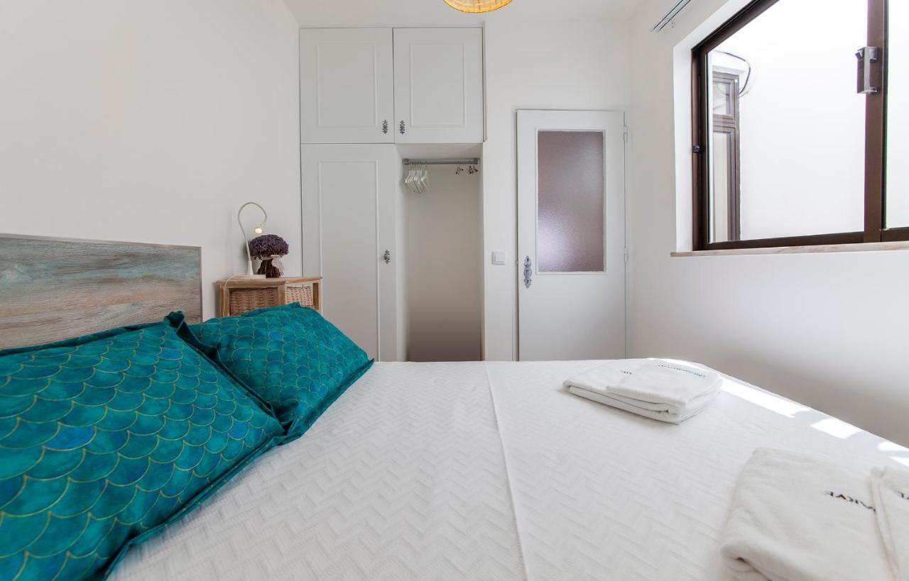 B48 - Olive Tree Street 2 Bed Flat Lägenhet Lagos Exteriör bild